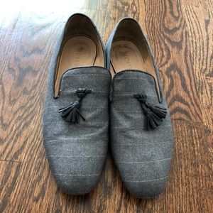 Beautiful wool Gray vintage J. Crew loafers.